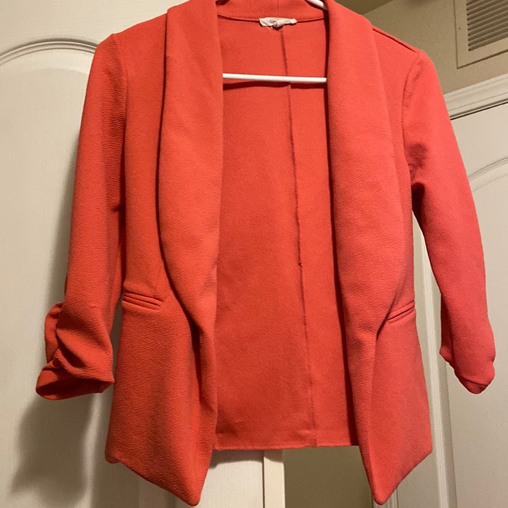 Pink blazer jacket with ruched sleeves